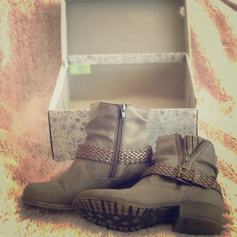 Short Booties